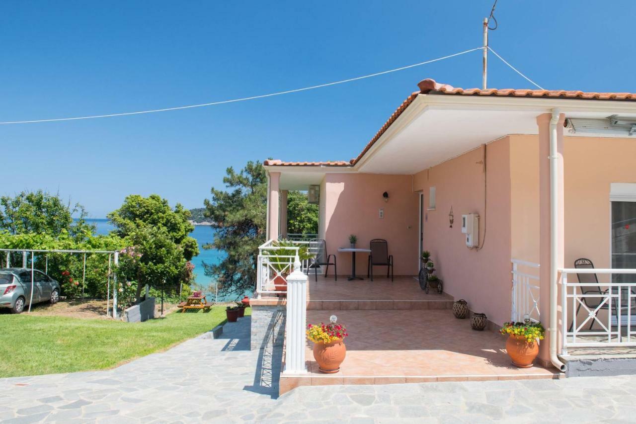 Pension Giannis Αdults Only Койнира Екстериор снимка