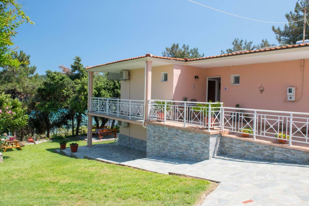 Pension Giannis Αdults Only Койнира Екстериор снимка